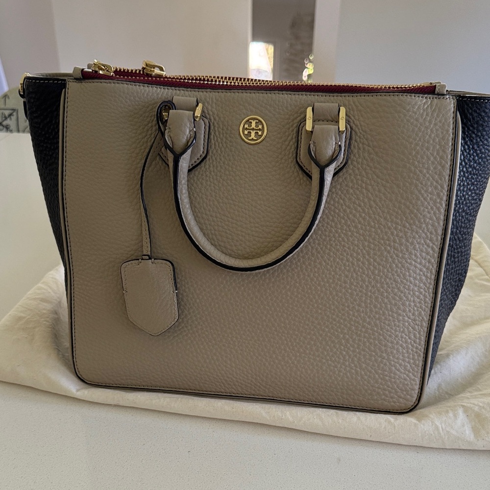 Tory Burch Leather Top Handle bag